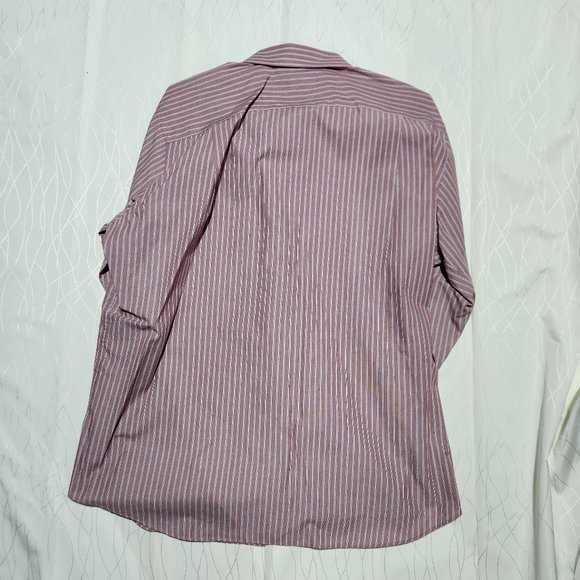 Croft and Barrow Dress Shirt - Picture 2 of 3
